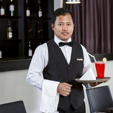 Hotel Esta Yangon Ngoại thất bức ảnh