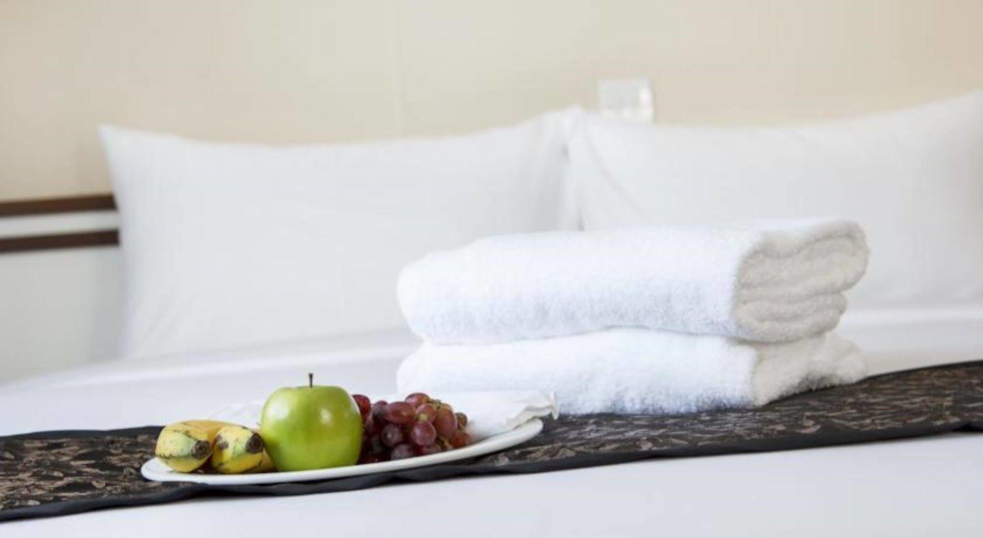 Hotel Esta Yangon Ngoại thất bức ảnh