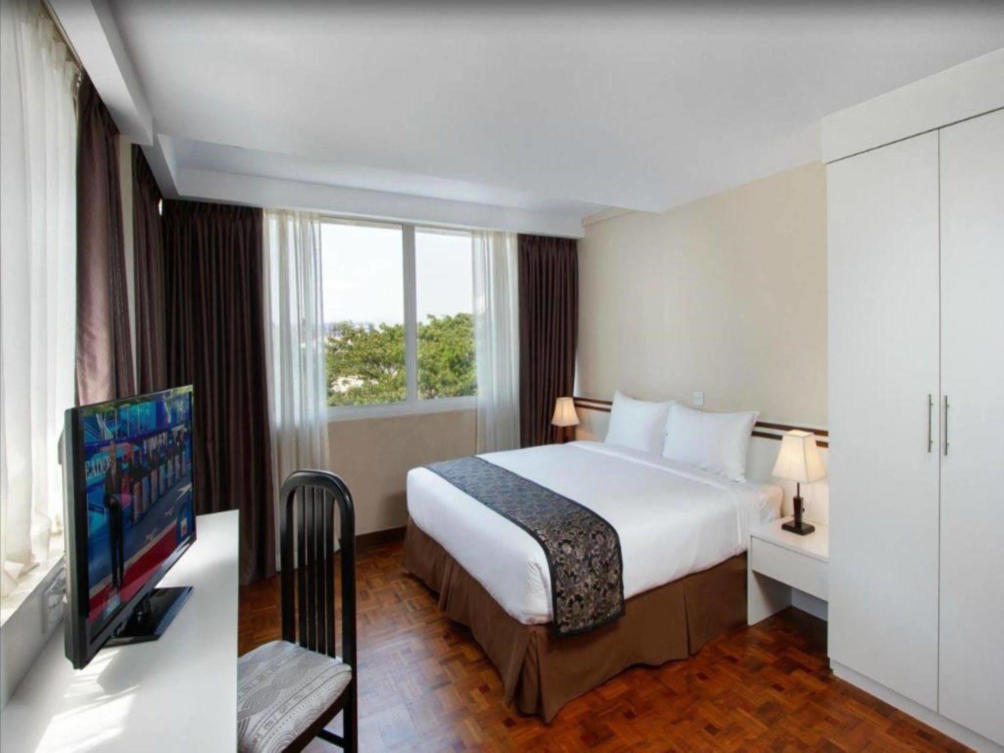 Hotel Esta Yangon Ngoại thất bức ảnh