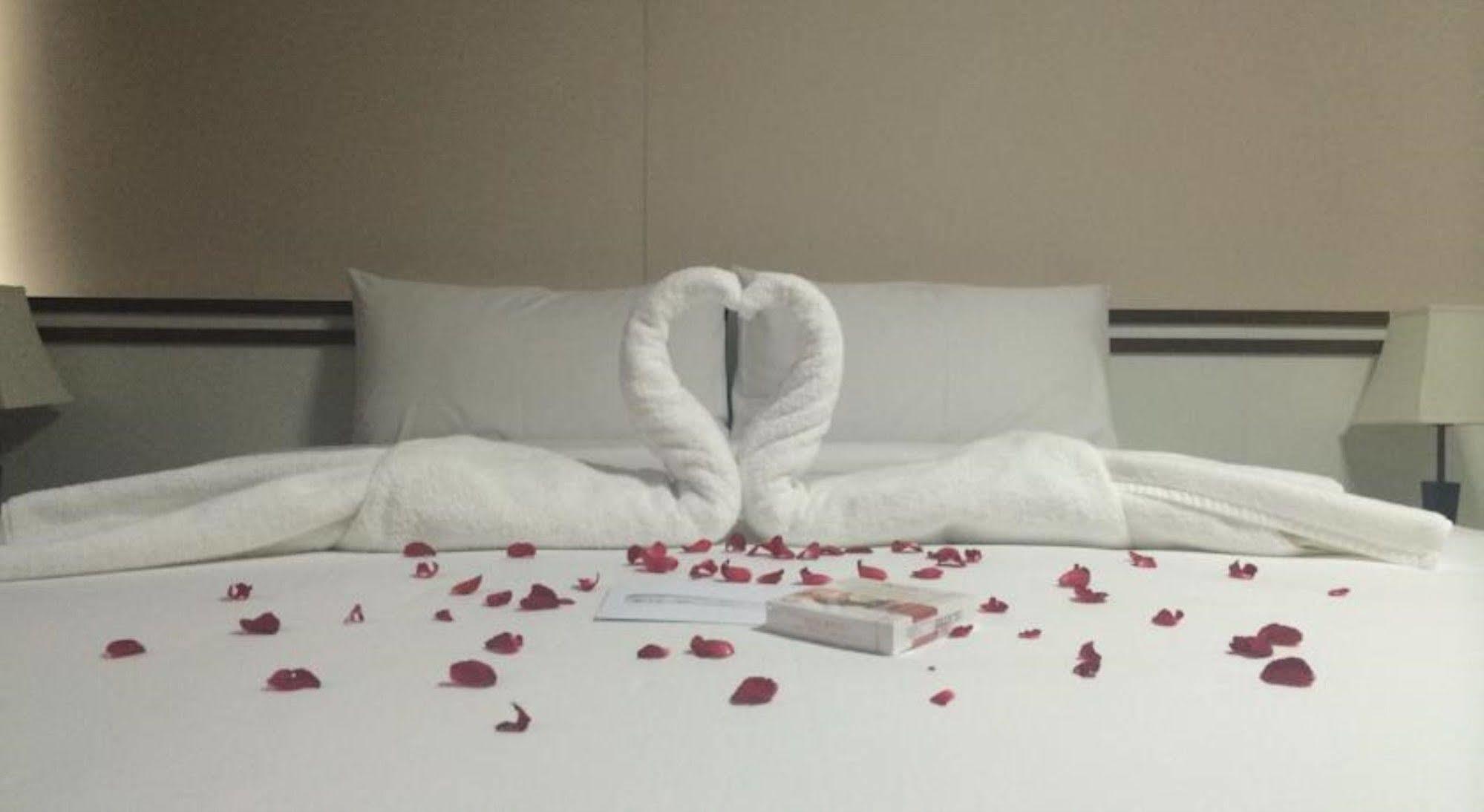 Hotel Esta Yangon Ngoại thất bức ảnh